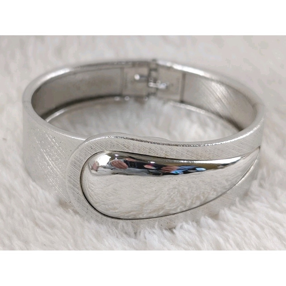 Sarah Coventry Vintage Bracelet Gold Tone Signed Costume Jewelry‎